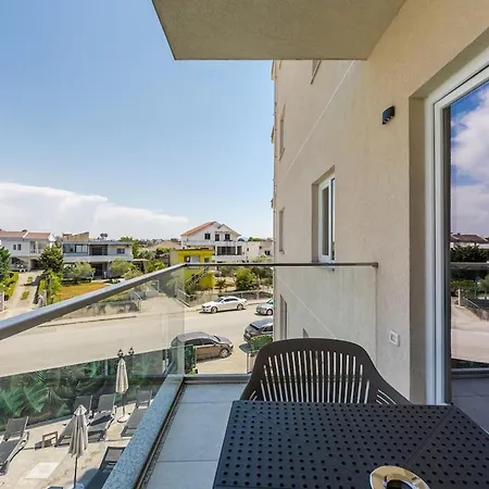 Appartamento Aqua Breeze 1br By Pikhost Golem (Tirana)