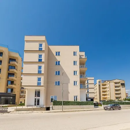 Appartamento Aqua Breeze 1br By Pikhost Golem (Tirana)